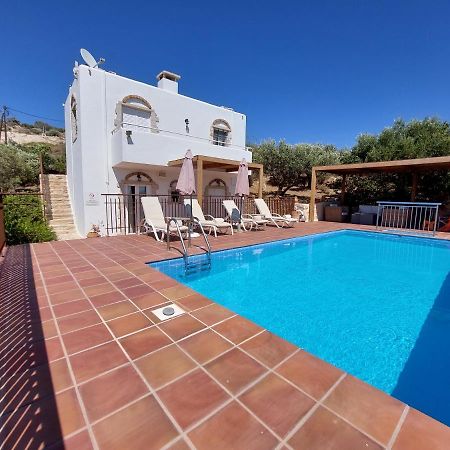 Villa Phaestias Каламаки Екстериор снимка