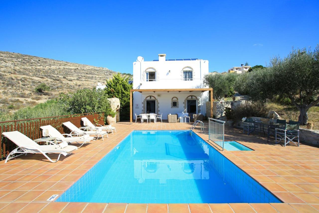 Villa Phaestias Каламаки Екстериор снимка