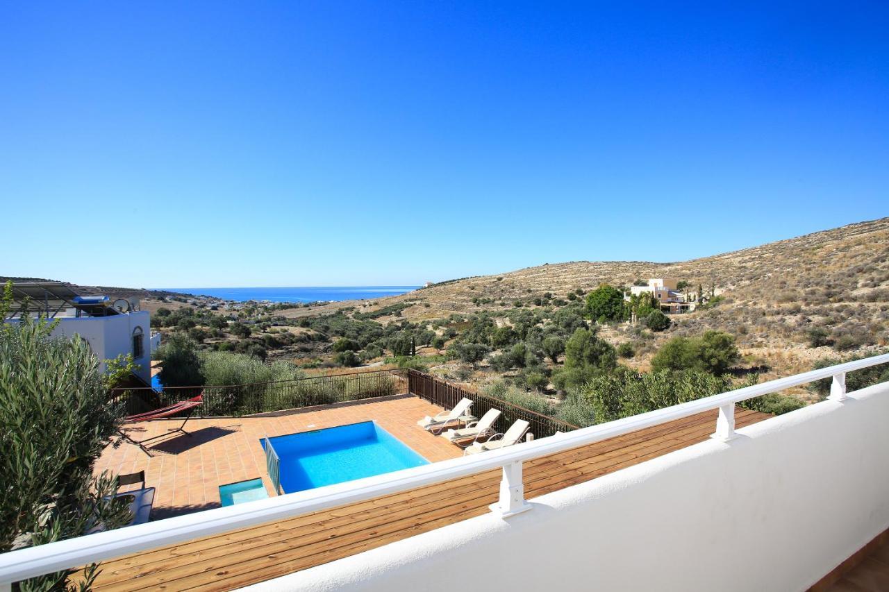 Villa Phaestias Каламаки Екстериор снимка