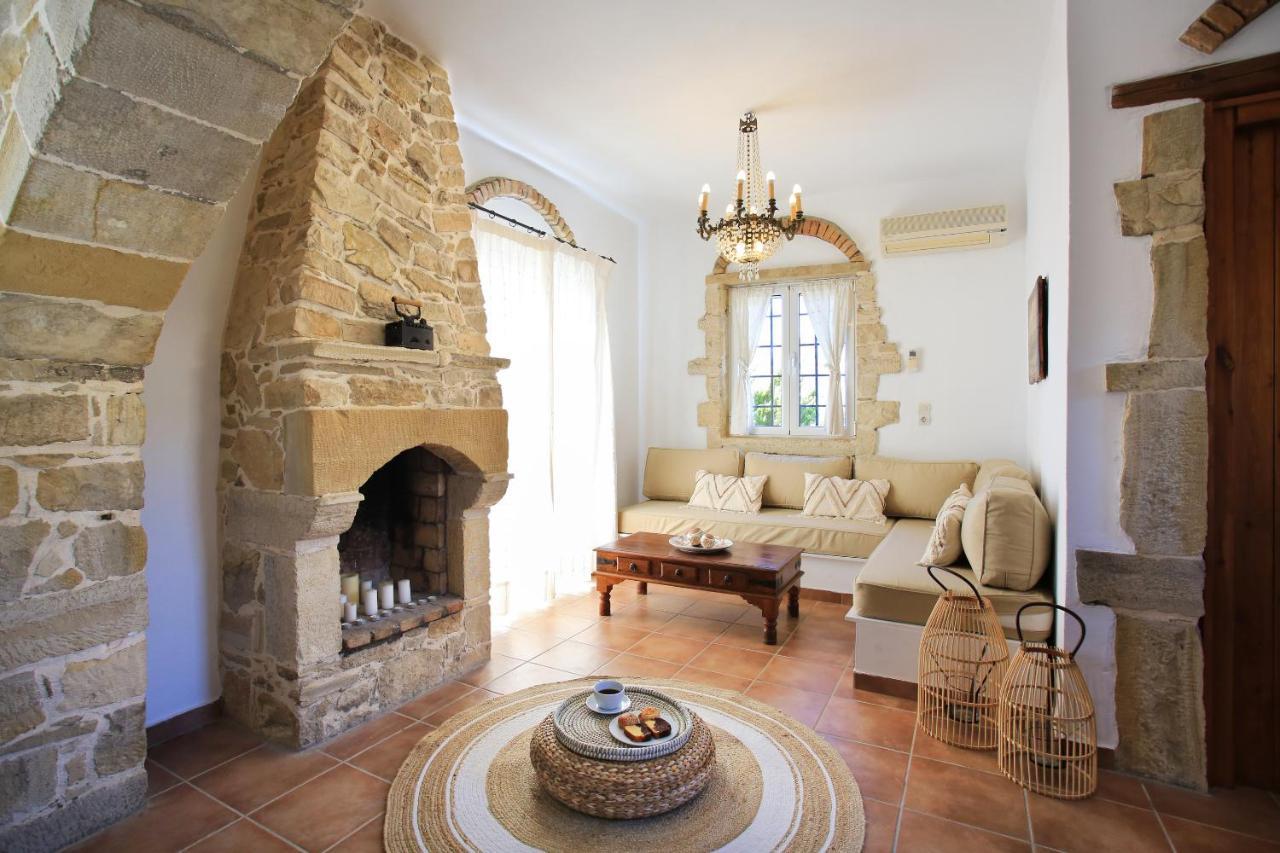 Villa Phaestias Каламаки Екстериор снимка