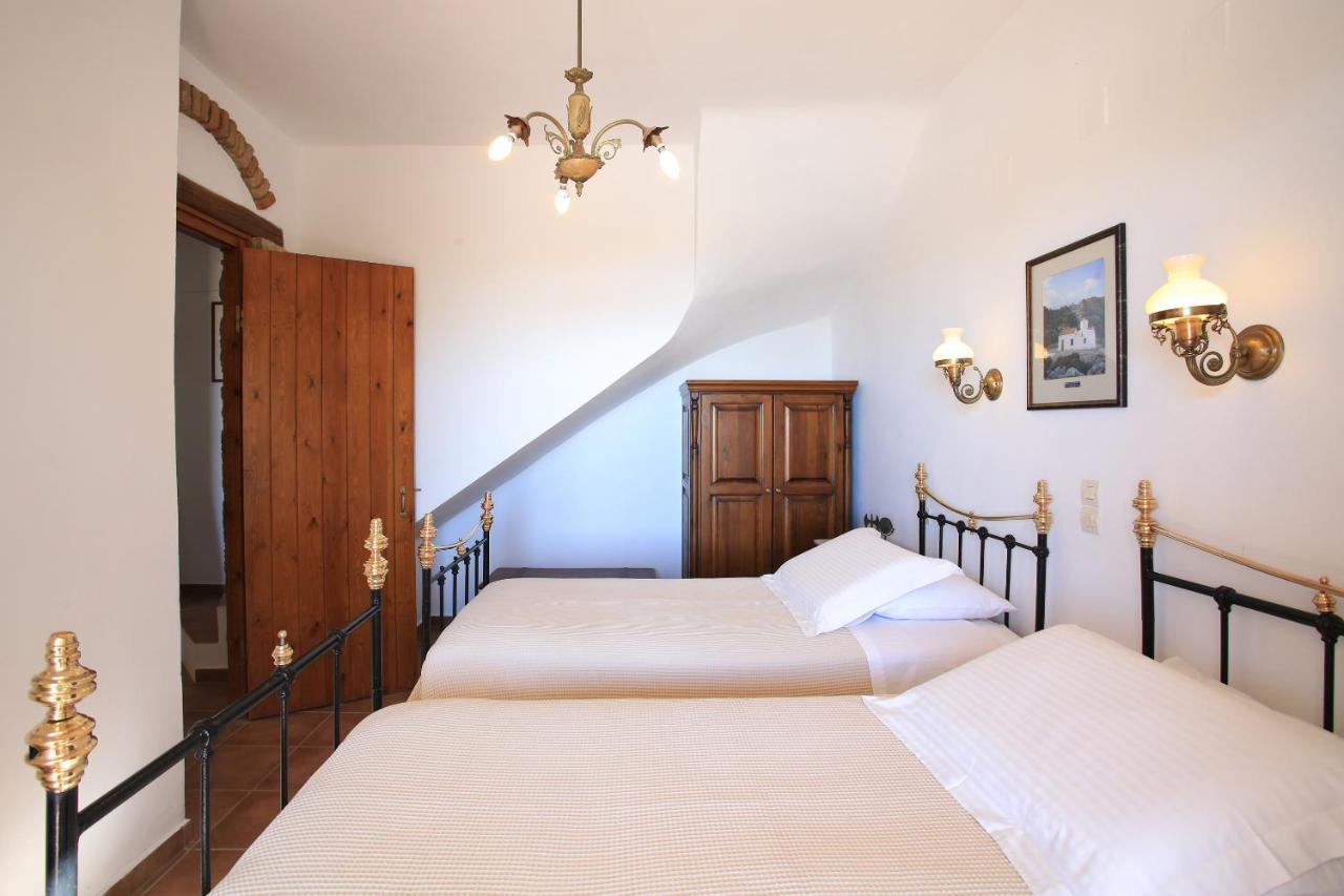 Villa Phaestias Каламаки Екстериор снимка