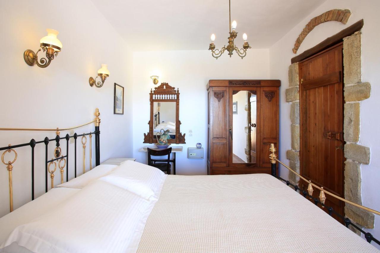 Villa Phaestias Каламаки Екстериор снимка