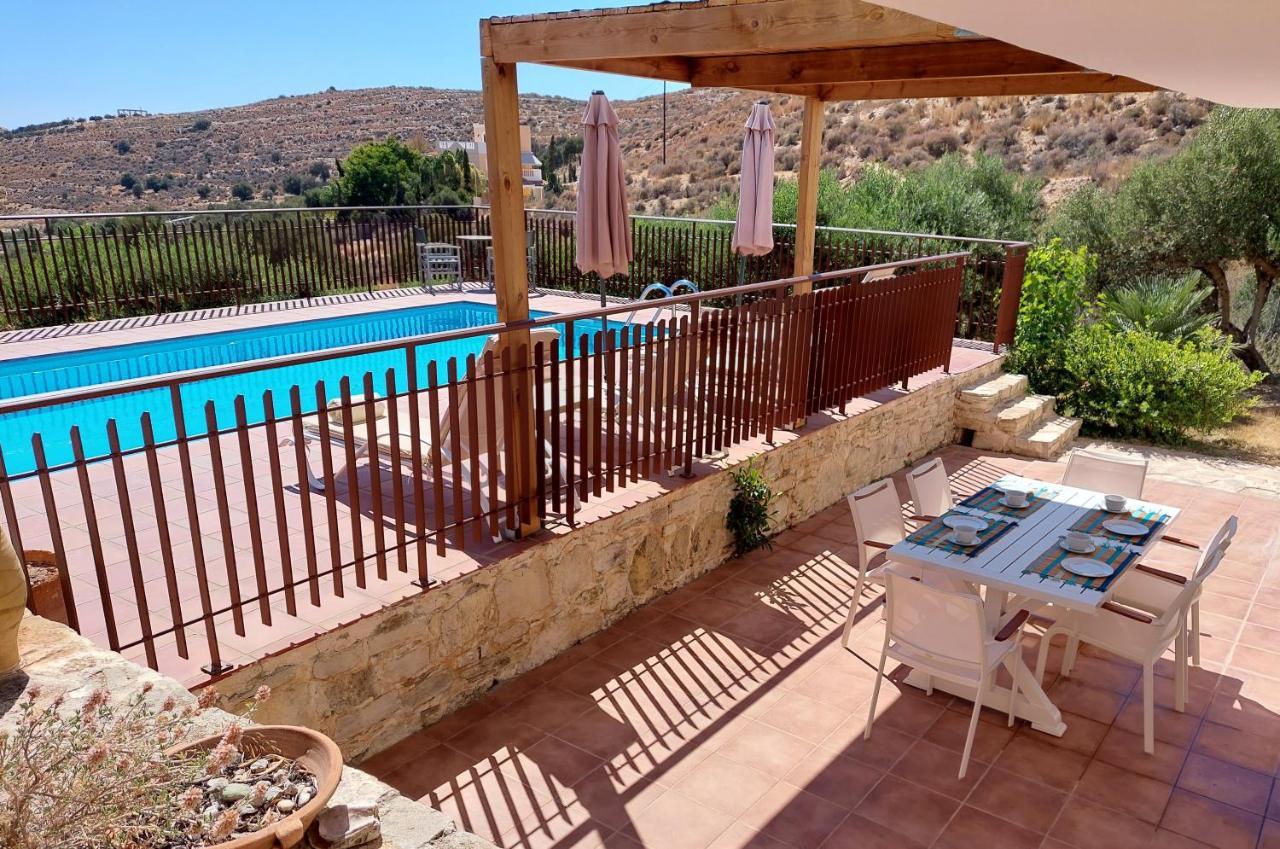 Villa Phaestias Каламаки Екстериор снимка
