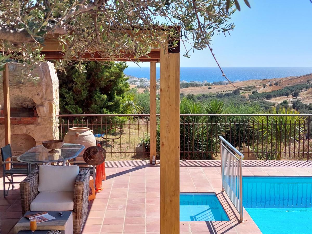 Villa Phaestias Каламаки Екстериор снимка