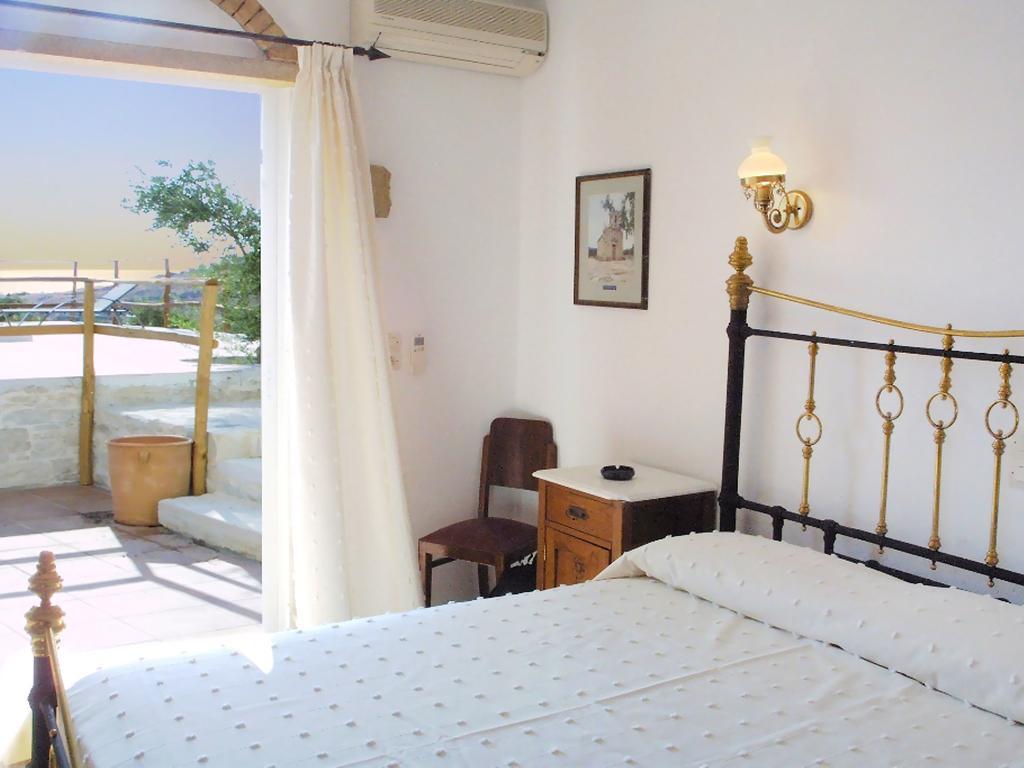 Villa Phaestias Каламаки Екстериор снимка
